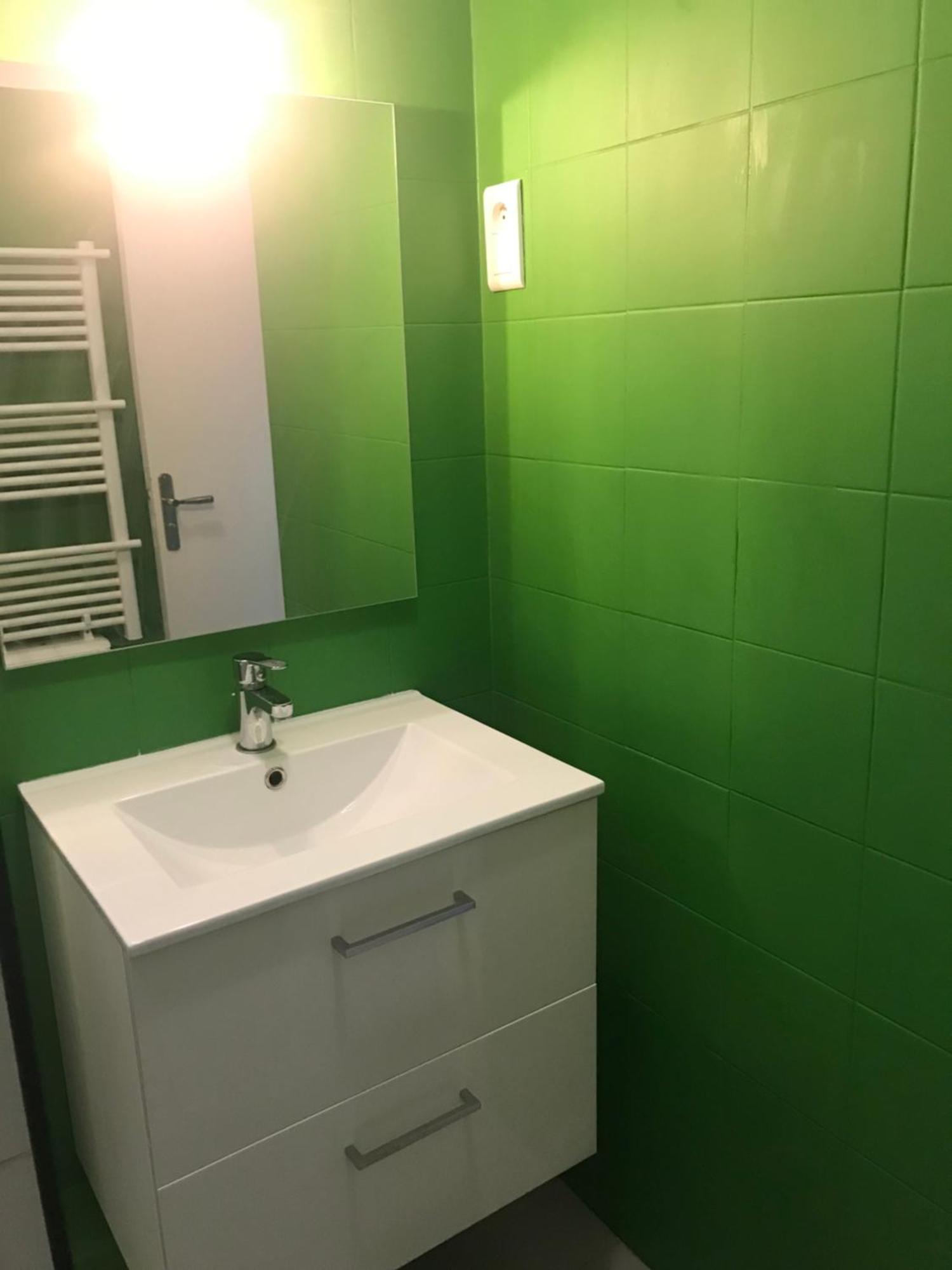 Appartement T2 De Standing Au Pied Des Plages Golfe-Juan Kültér fotó