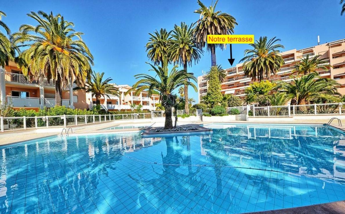 Appartement T2 De Standing Au Pied Des Plages Golfe-Juan Kültér fotó